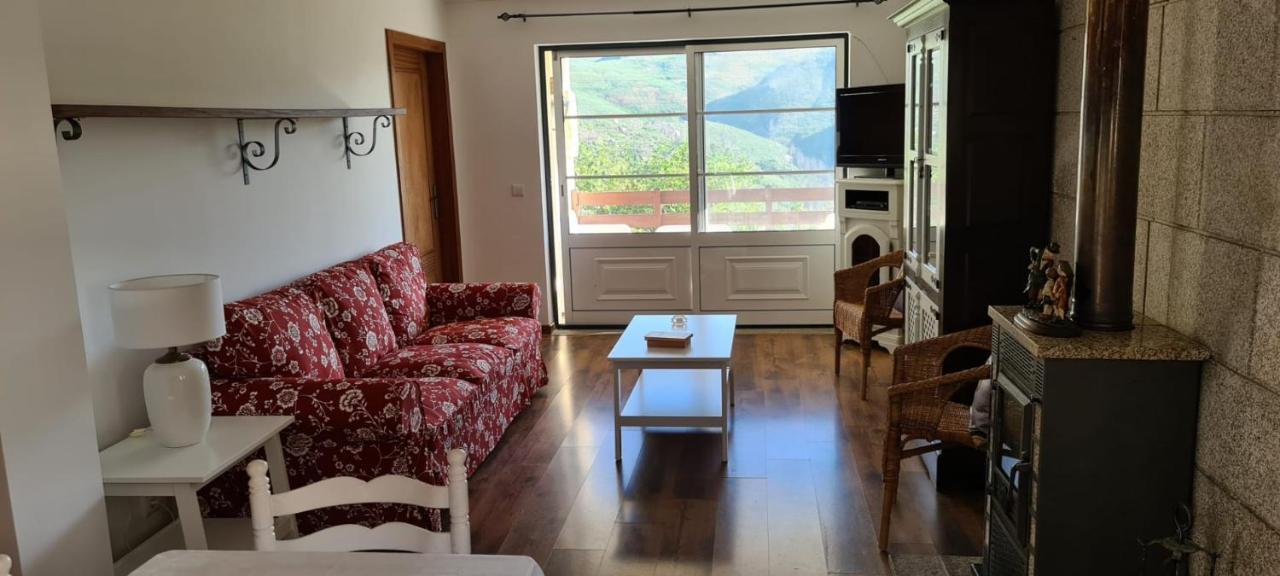 Casa Na Serra 2, Sabugueiro Holiday home *